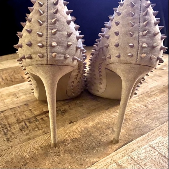 Steve Madden Vala Studded Mocha Pumps - size 9 NIB - Picture 3 of 4